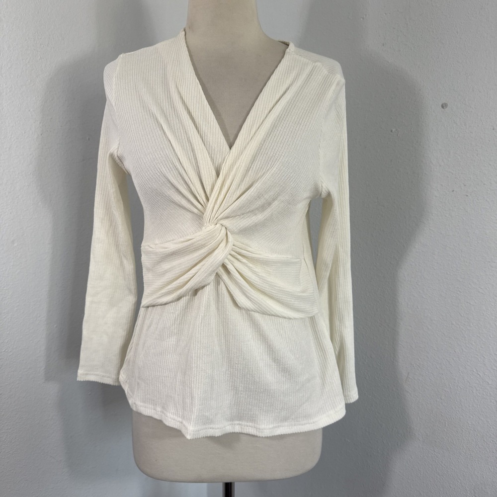 I Believe Top‎ Women M Ivory Twist Front Coquette Office Siren Romantic Y2K